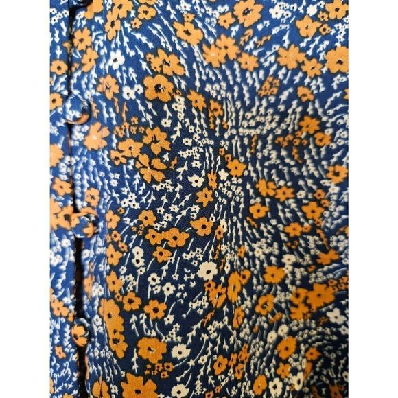 Wishlist Apparel navy with rust and cream floral print tie front blouse. Size L. - Picture 2 of 6